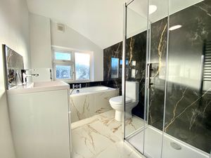 Bathroom/WC- click for photo gallery